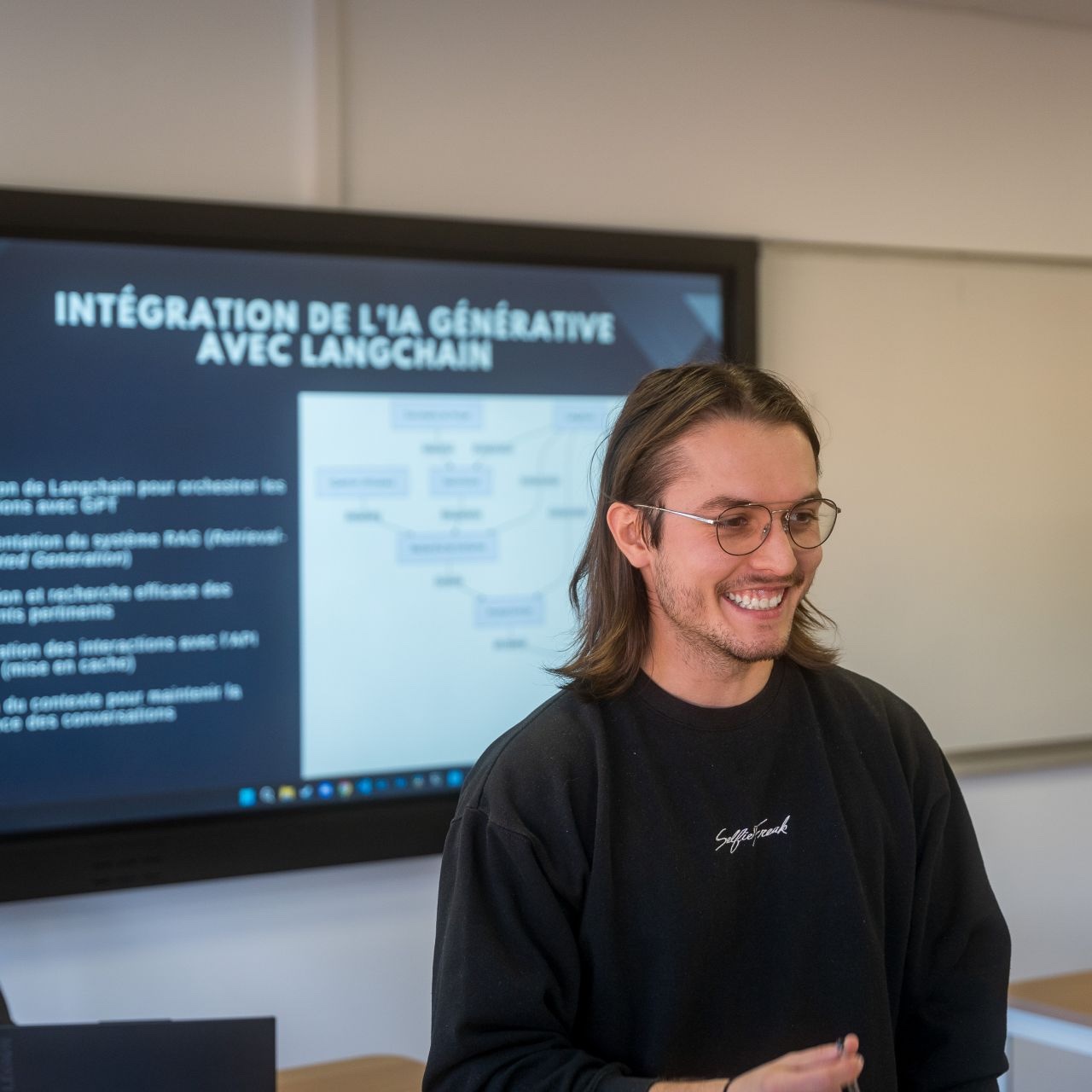 Nathan Rihet teaching a university class about generative AI integration with LangChain