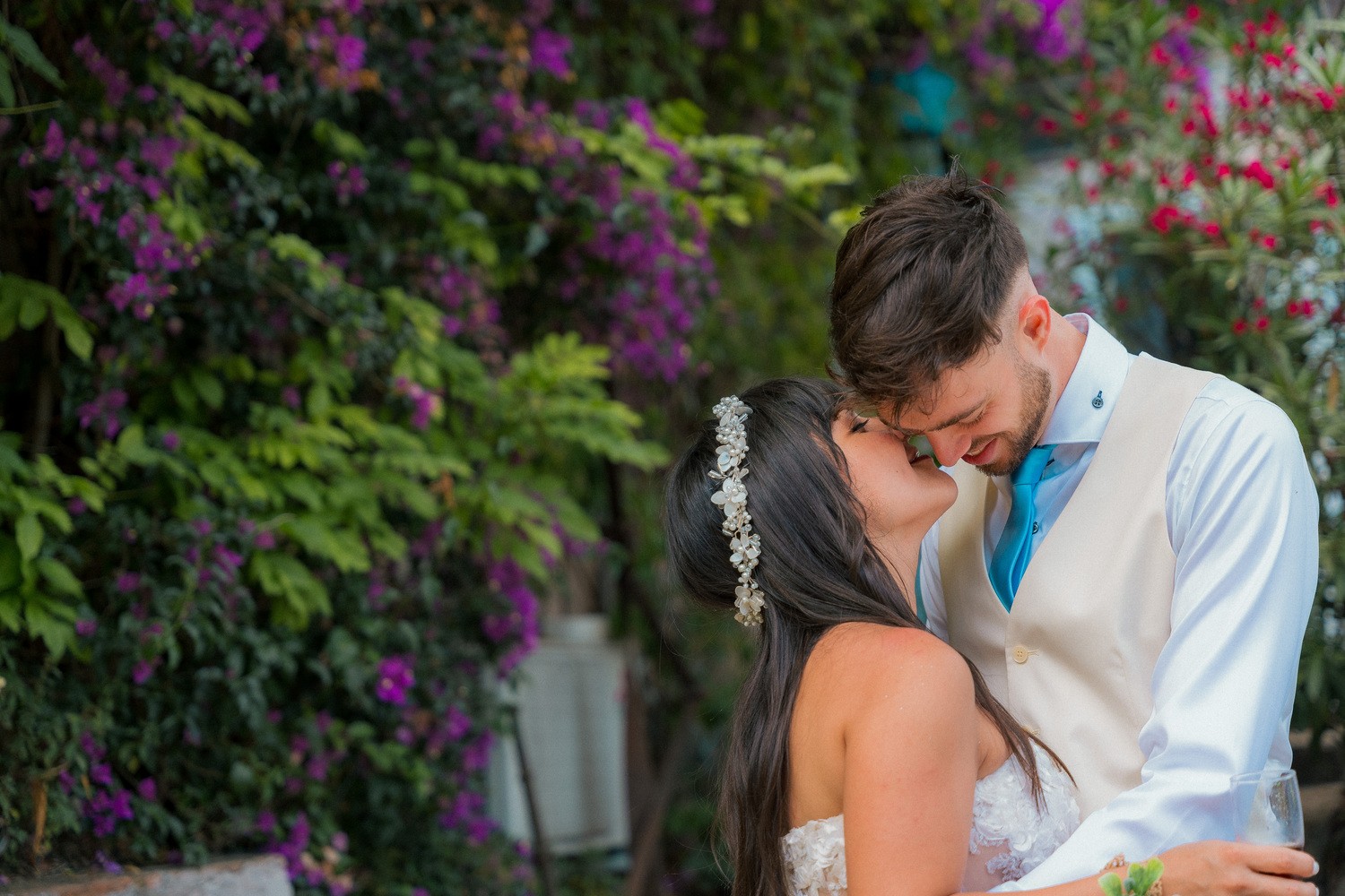 Wedding photography by Nathan Rihet — image 8